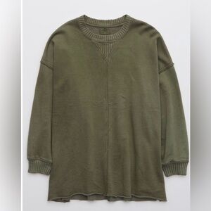 Aerie crewneck sweatshirt in green. XL.